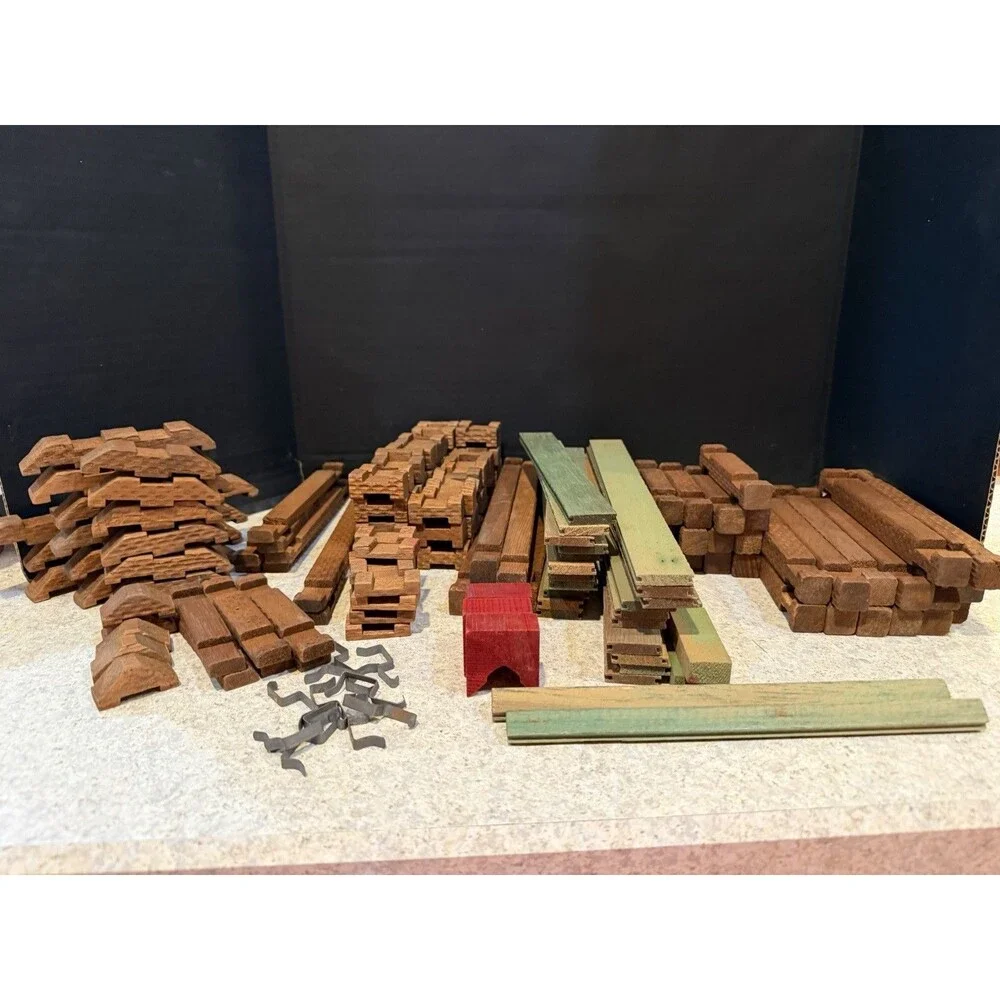 Vintage Lincoln Logs Huge Lot 216 Pieces Roof Slats Metal Clips Chimney